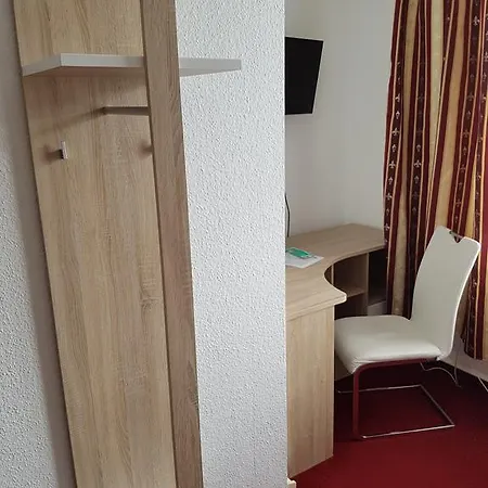 Otel Am Stadtrand